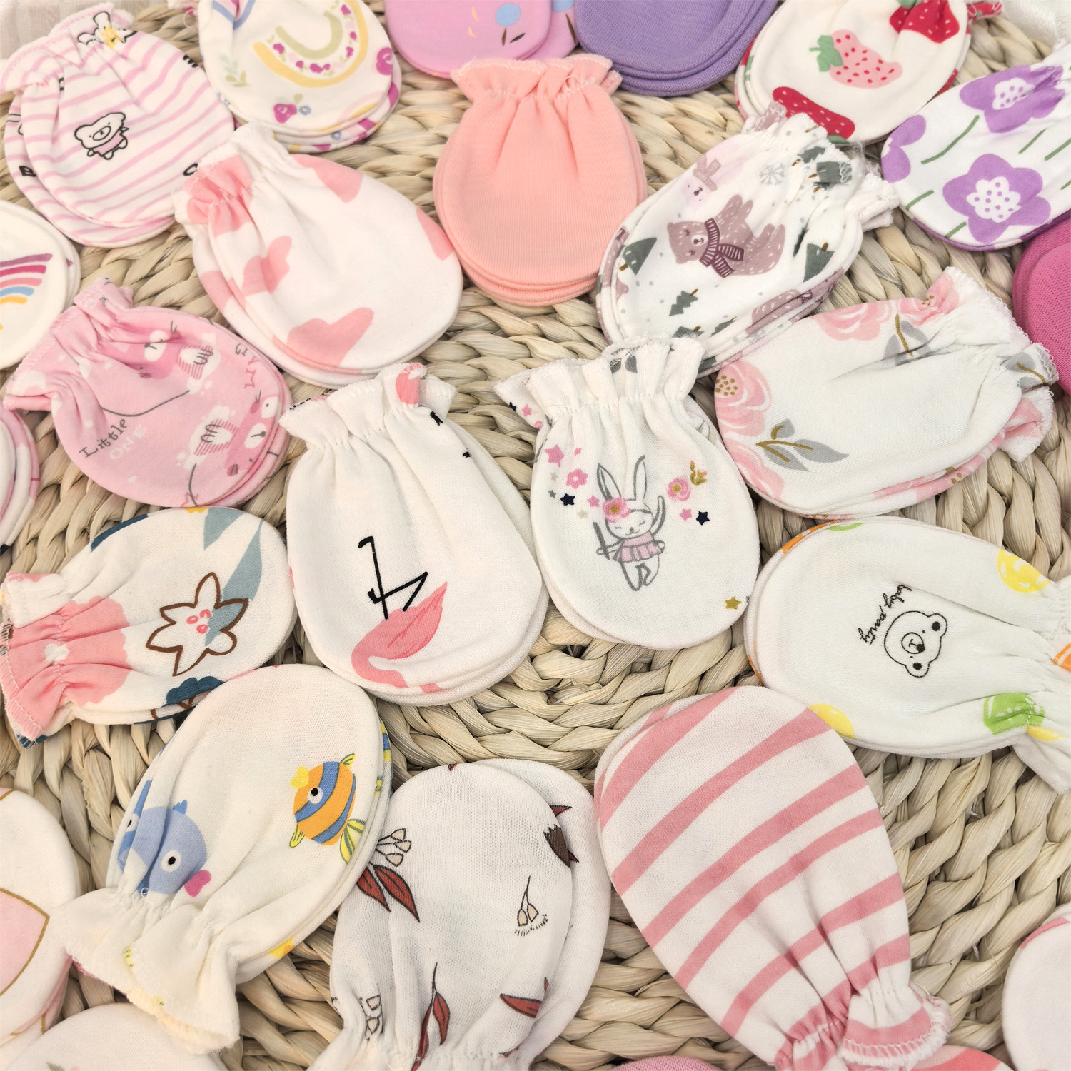 6 Pairs of Random Color Combin - огляд і ціна Baby Mittens Scratch