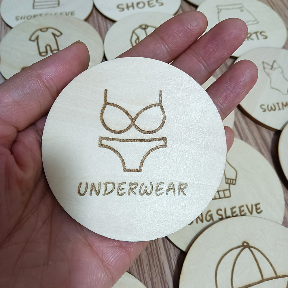 Wooden Wardrobe Labels, Kids C - огляд і ціна Baby Clothing Tags