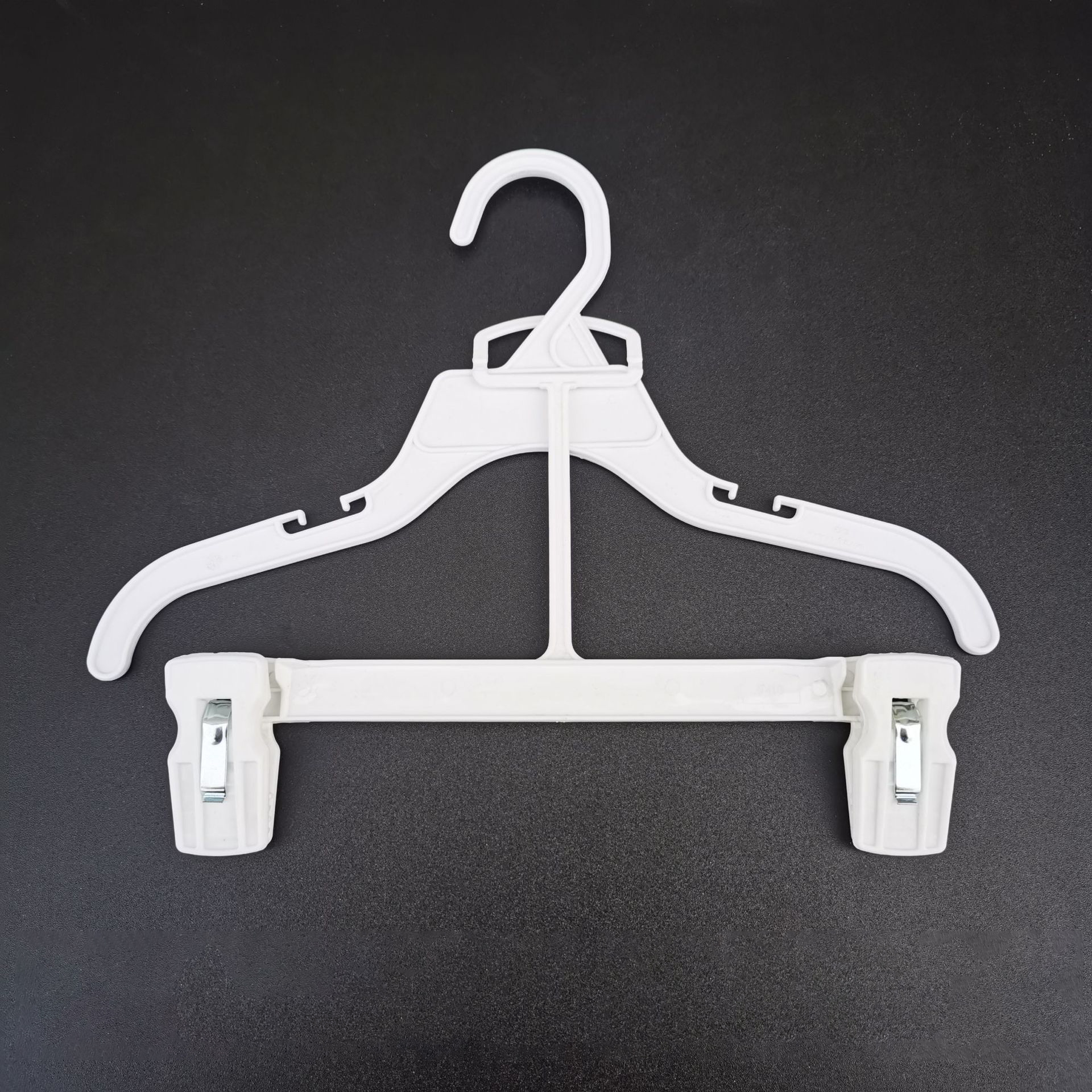 Plastic Pants Hanger for Kids  - огляд і ціна Baby Clothing Hangers
