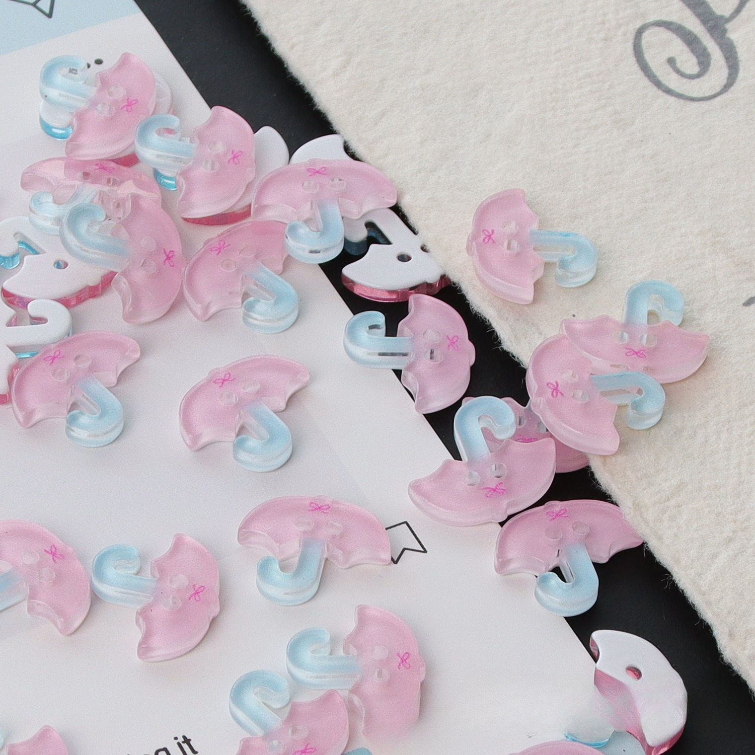 10PCS Cute Cartoon Resin Butto - огляд і ціна Baby Clothing Sewing